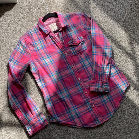 ✨Hollister Pink Plaid Shirt✨ - Picture 7 of 8